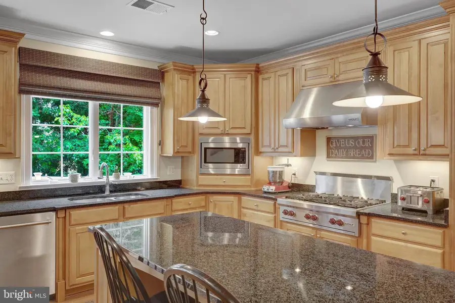 513 John Marshall Dr Ne, Vienna, VA 22180 - #2
