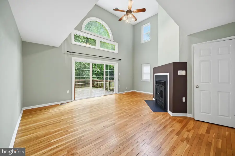 1649 Bennington Hollow Ln, Reston, VA 20194 - #3
