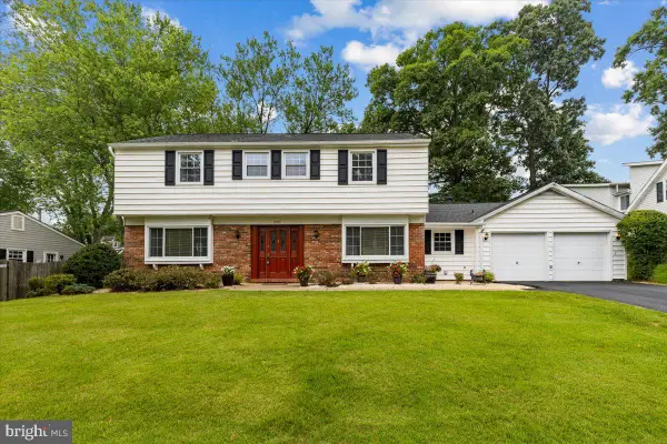 13117 Mercury Ln, FAIRFAX, VA 22033