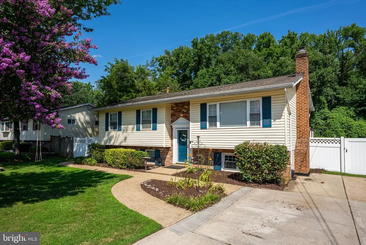 8701 Lagrange St, Lorton, VA 22079 - #1
