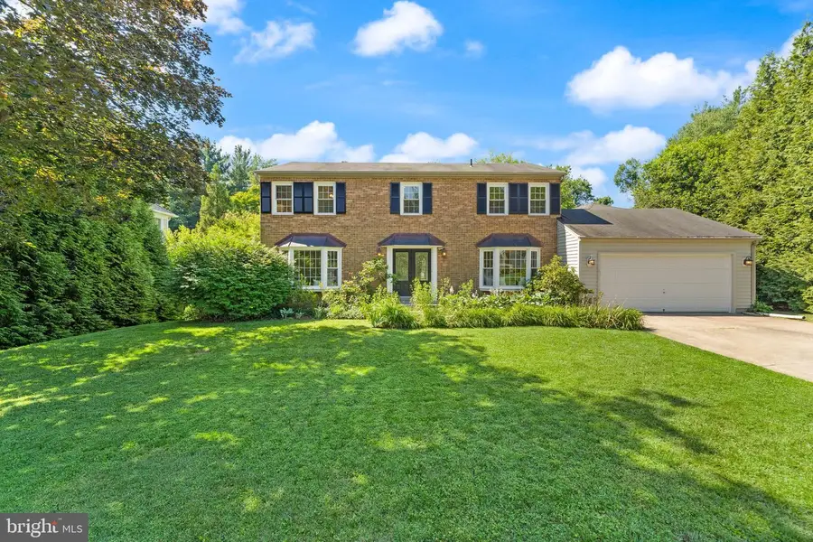 9719 Cinnamon Creek Dr, Vienna, VA 22182 - #2