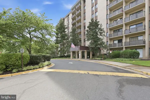 3101 S Manchester St #914, FALLS CHURCH, VA 22044
