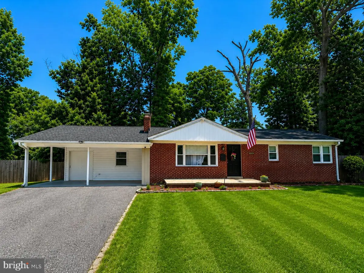 7907 Martha Washington St, Alexandria, VA 22309 - #1
