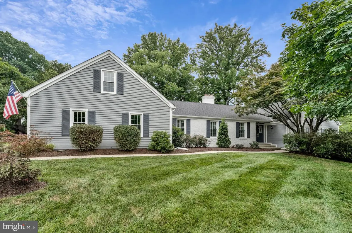 1311 Tulip Poplar Ln, Vienna, VA 22182 - #1
