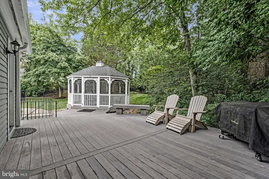 1311 Tulip Poplar Ln, Vienna, VA 22182 - #3
