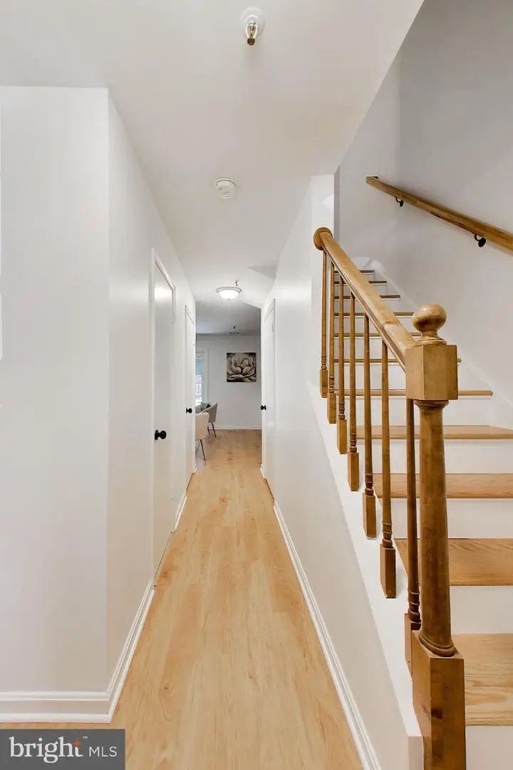 7616 Lee Landing Dr, Falls Church, VA 22043 - #2