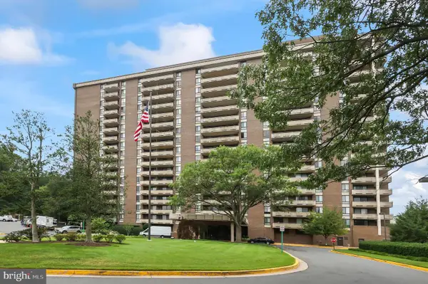 1800 Old Meadow Rd #1516, MCLEAN, VA 22102