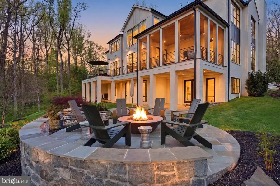 938 Saigon Rd, McLean, VA 22102 - #3