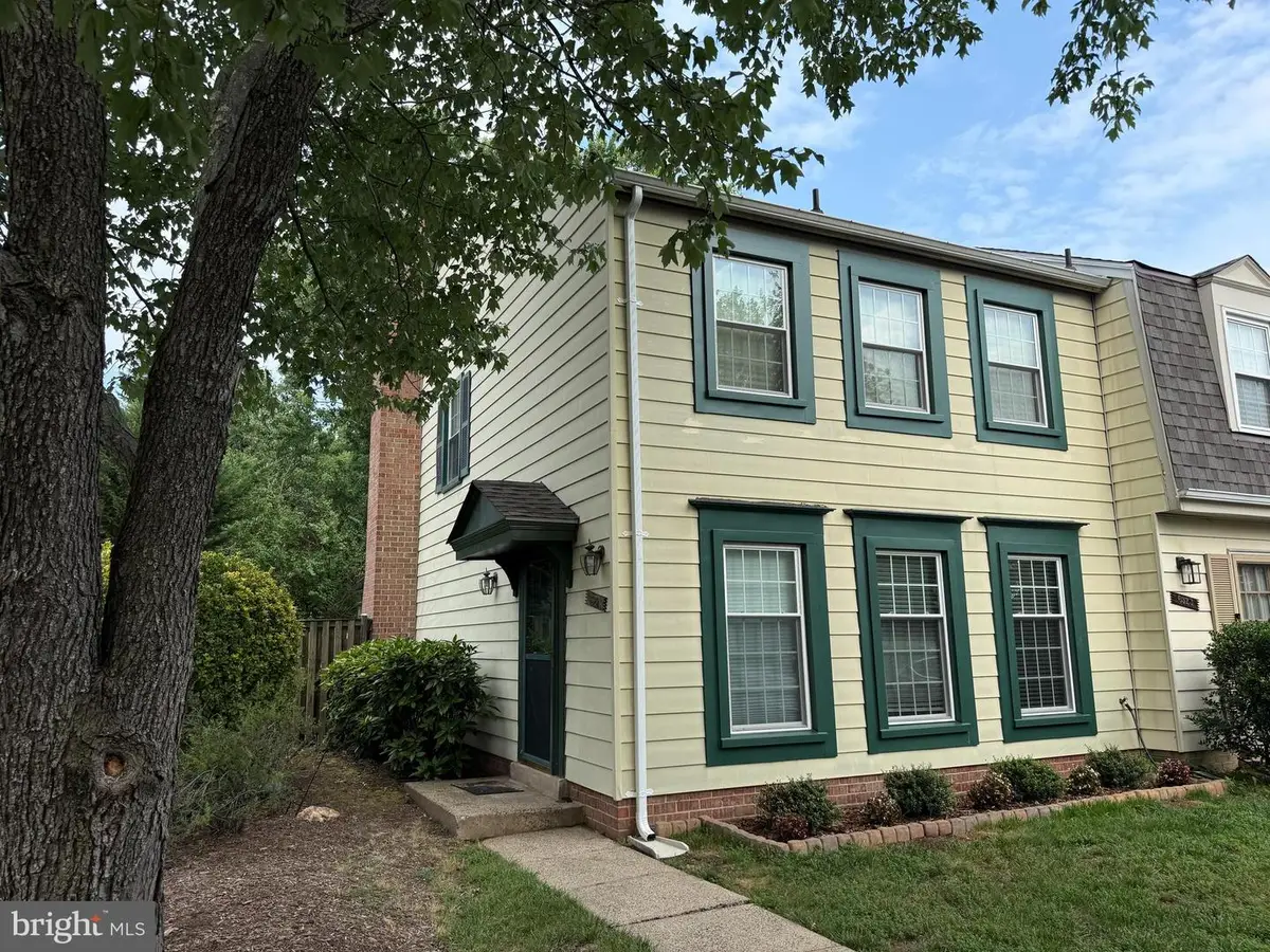 6521 Yadkin Ct, Alexandria, VA 22310 - #1