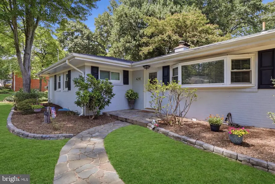4216 Jackson Pl, Alexandria, VA 22309 - #3
