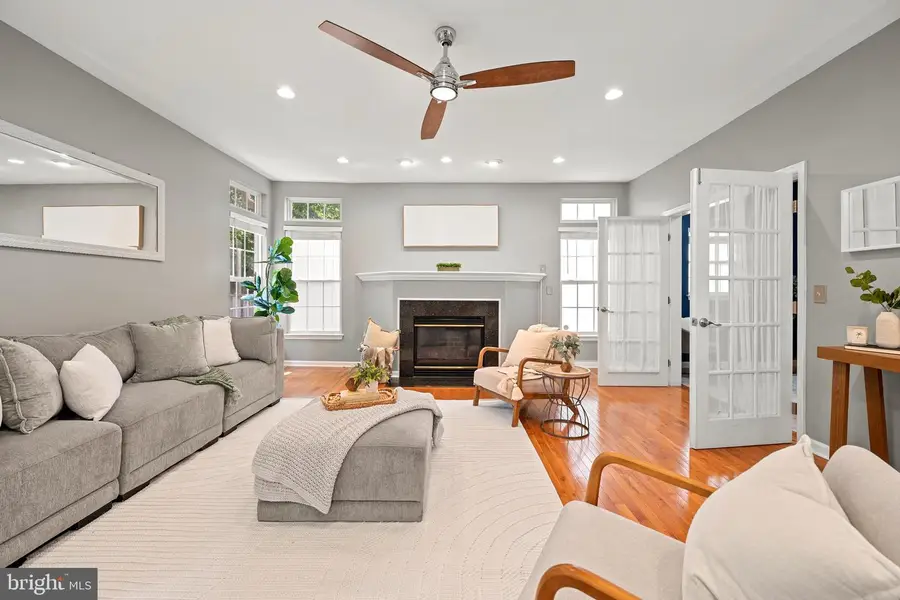 9150 Stonegarden Dr, Lorton, VA 22079 - #3