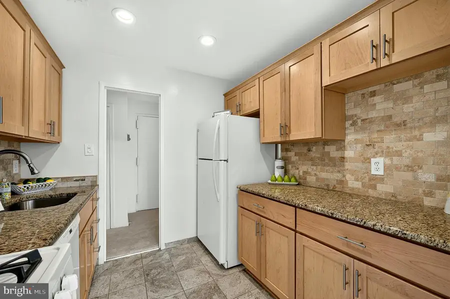 3100 S Manchester St #936, Falls Church, VA 22044 - #2