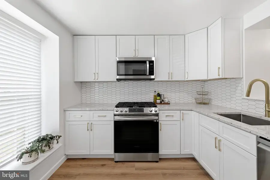5919 Grisby House Ct, Centreville, VA 20120 - #3