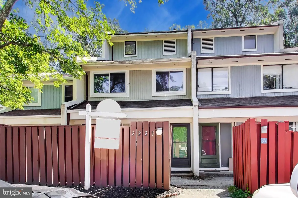 2225 Southgate Sq, Reston, VA 20191 - #1