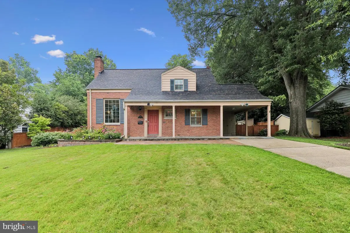 9005 Greylock St, Alexandria, VA 22308 - #1