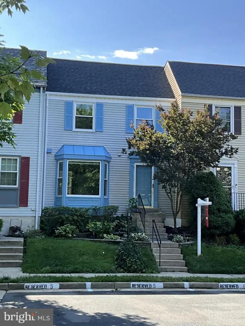 2960 Oakleigh Ln, Oakton, VA 22124 - #2