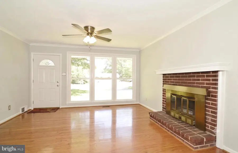 6216 Climbhill Rd, Alexandria, VA 22310 - #3