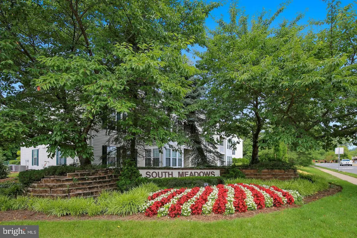 7505 Calderon Ct #j, Alexandria, VA 22306 - #1