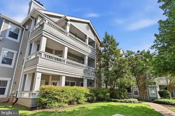 14324 Climbing Rose Way #201, CENTREVILLE, VA 20121
