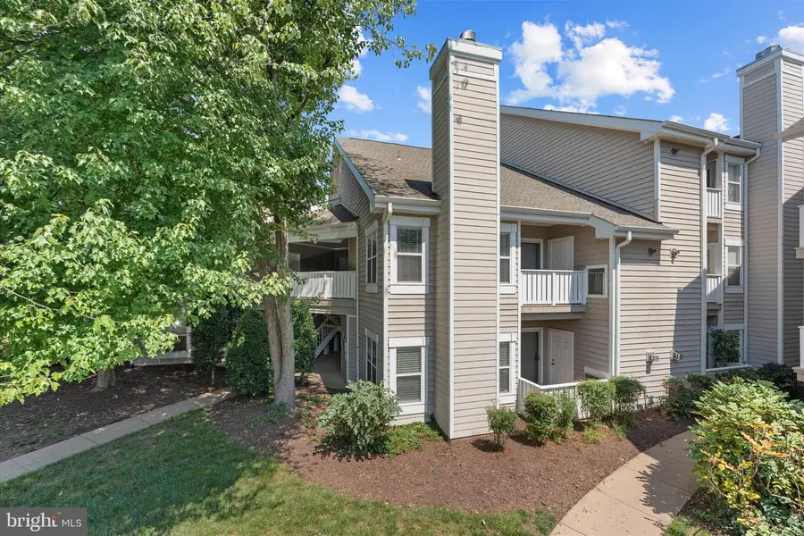 14324 Climbing Rose Way #201, Centreville, VA 20121 - #3