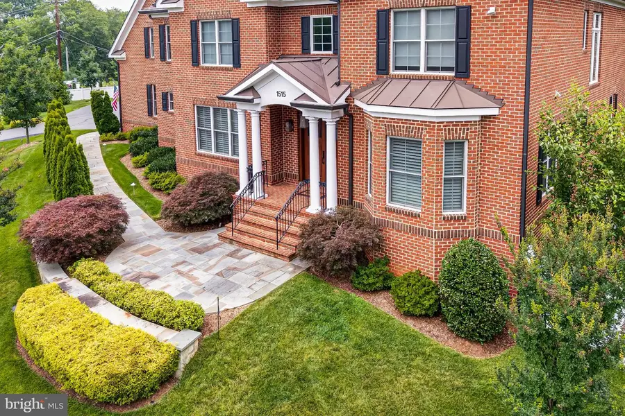 1515 Brookhaven Dr, McLean, VA 22101 - #3