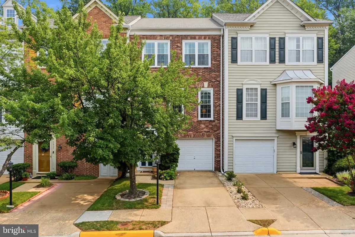5439 Summer Leaf Ln, Alexandria, VA 22312 - #1