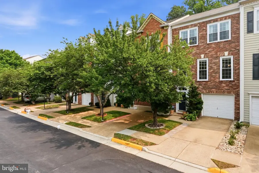 5439 Summer Leaf Ln, Alexandria, VA 22312 - #2