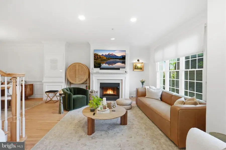 1320 Lessard Ln, McLean, VA 22101 - #3