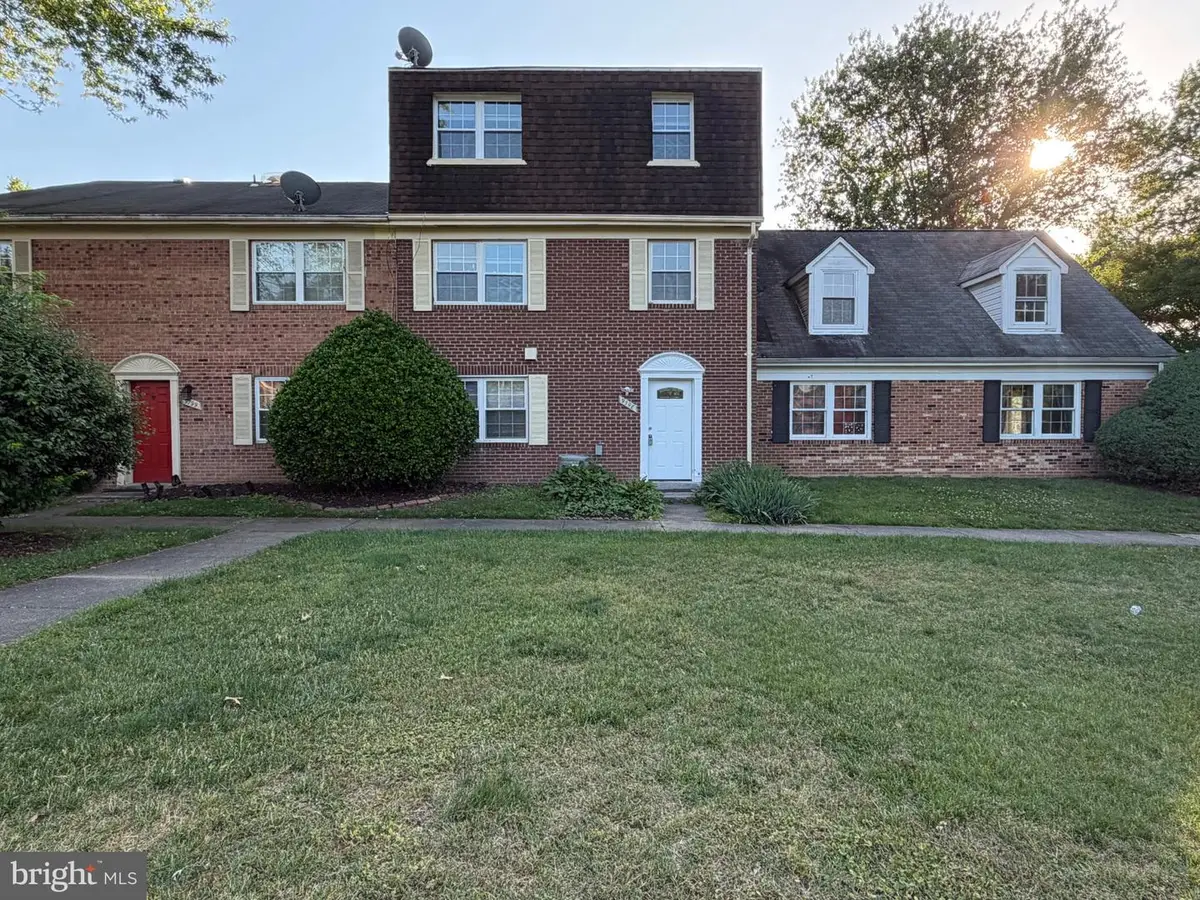 9798 Hagel Cir, Lorton, VA 22079 - #1