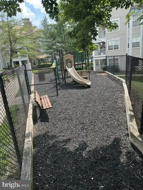 5612 Willoughby Newton Dr #35, Centreville, VA 20120 - #3
