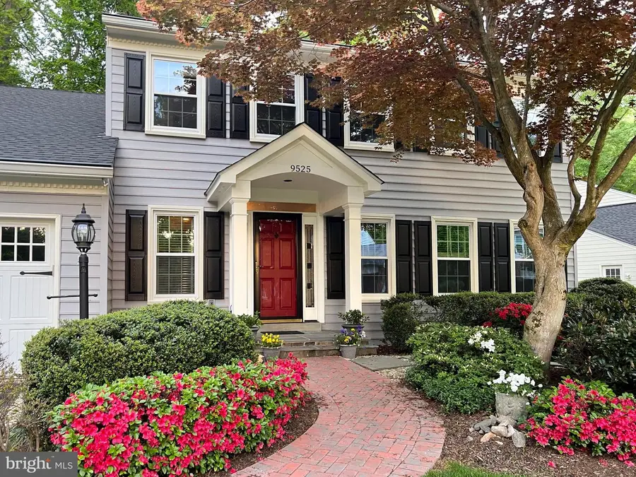 9525 Oak Stream Ct, Fairfax Station, VA 22039 - #2
