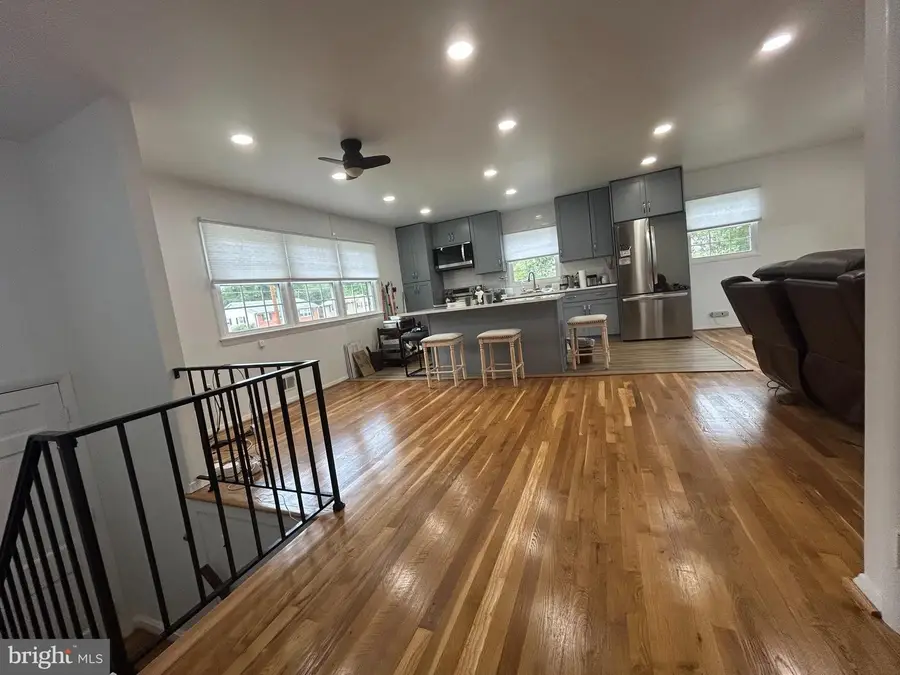 6013 Larkspur Dr, Alexandria, VA 22310 - #2
