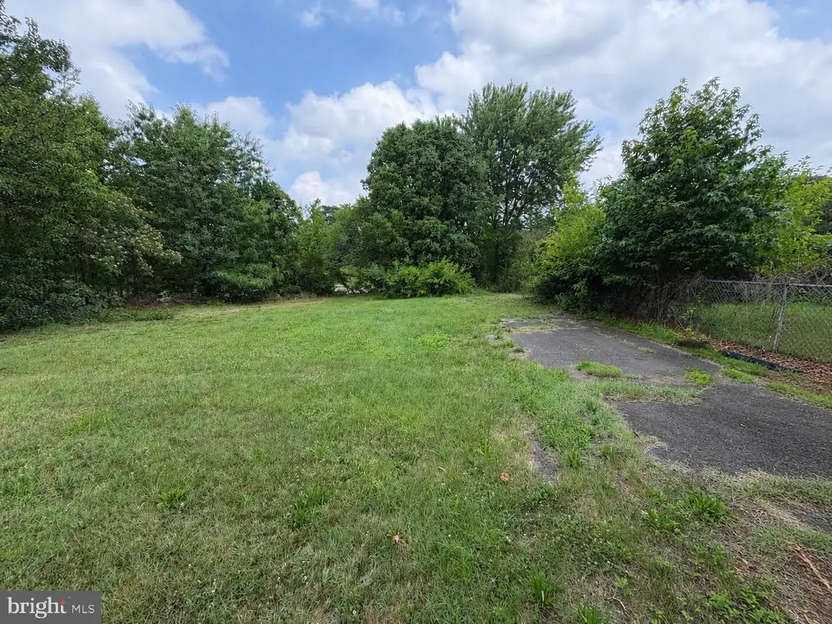 9203 Ox Rd, Lorton, VA 22079 - #1