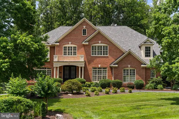 1108 Hobnail Ct, GREAT FALLS, VA 22066