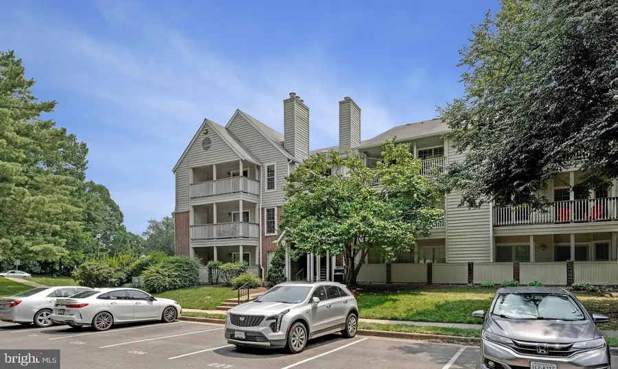 12165 Penderview Ter #1028, Fairfax, VA 22033 - #2