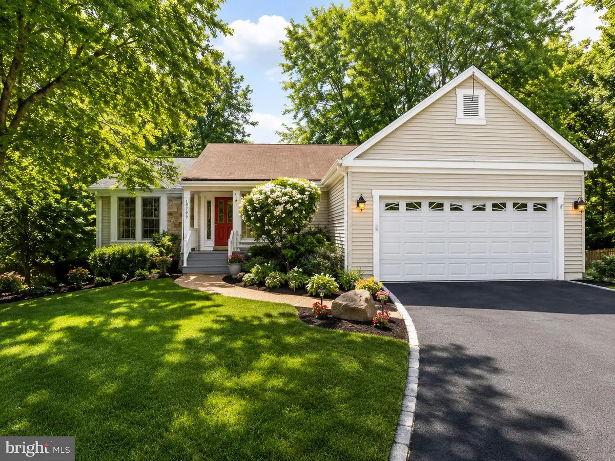 10799 Adare Dr, Fairfax, VA 22032 - #1