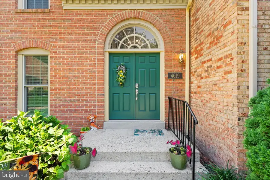 4619 Luxberry Dr, Fairfax, VA 22032 - #3