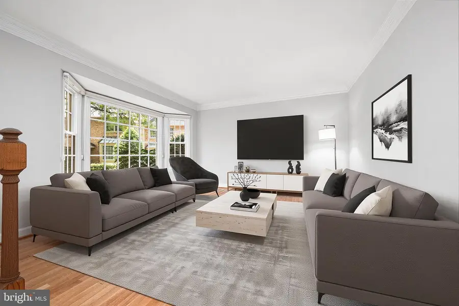 7308 Aynsley Ln, McLean, VA 22102 - #2