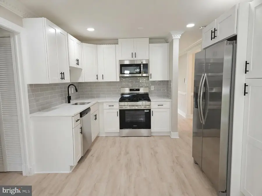 416 Virginia Ave, Herndon, VA 20170 - #3