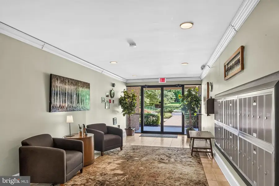 3031 Borge St #112, Oakton, VA 22124 - #3
