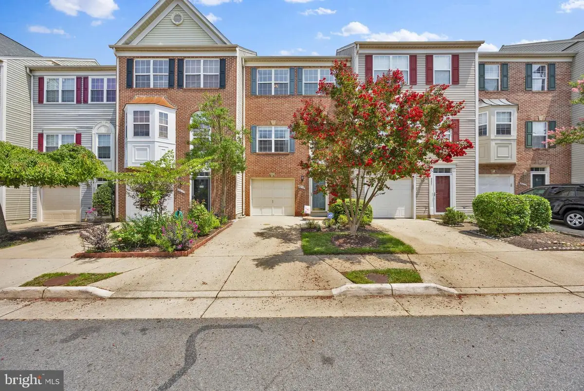 9219 Lorton Valley Rd, Lorton, VA 22079 - #1