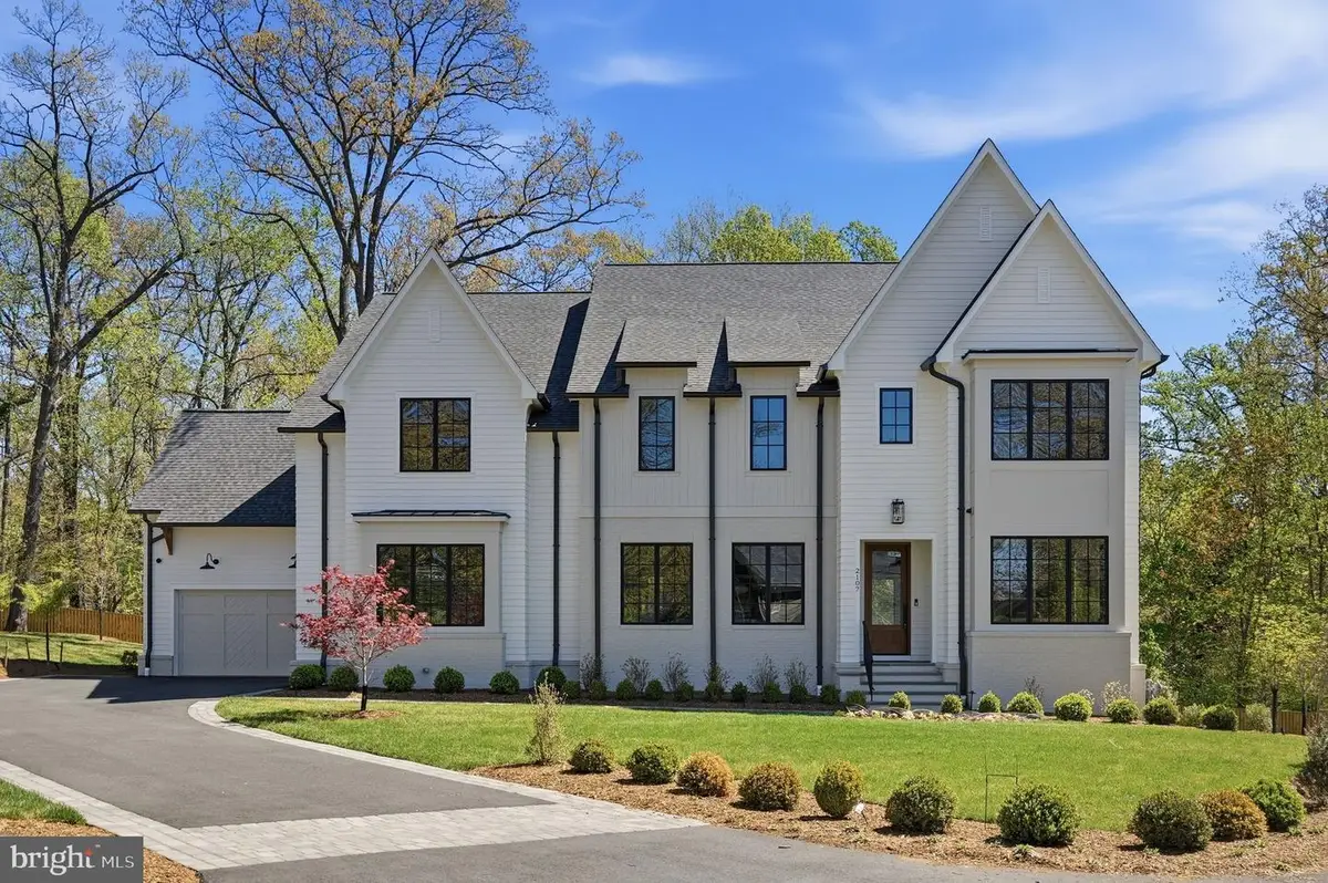 2107 Elliott Ave, McLean, VA 22101 - #1
