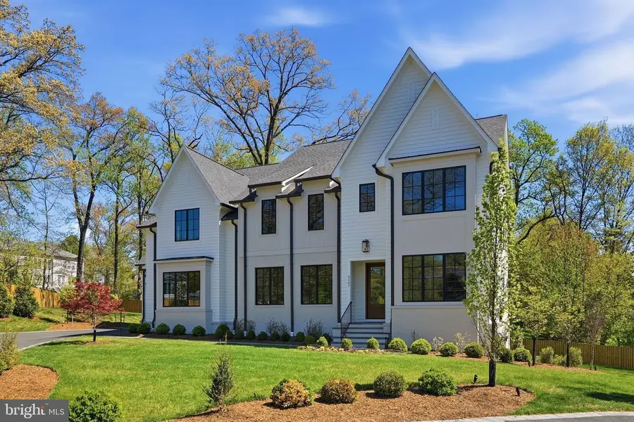 2107 Elliott Ave, McLean, VA 22101 - #2