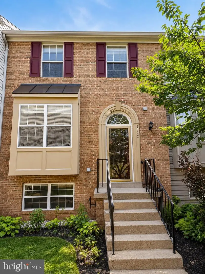 13824 Bridlington Ct, Centreville, VA 20120 - #1