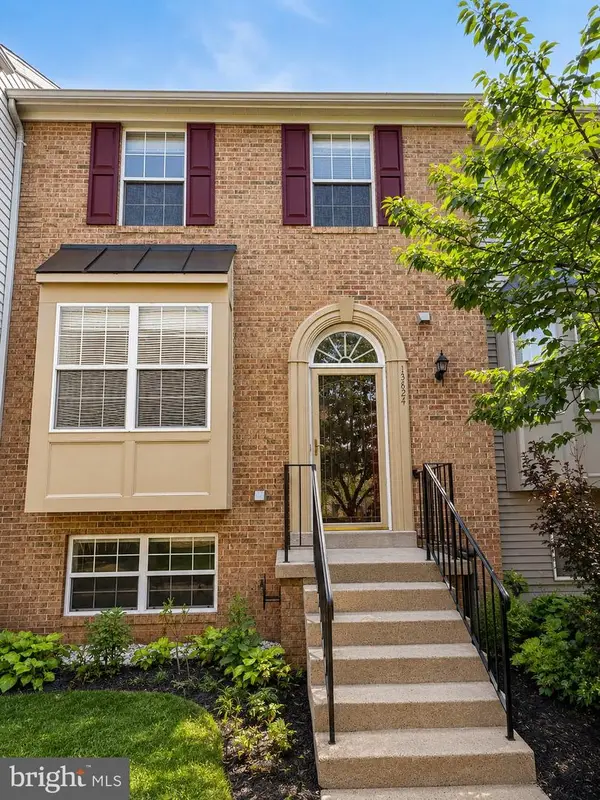 13824 Bridlington Ct, CENTREVILLE, VA 20120