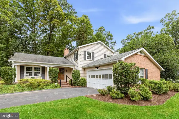 3824 King Arthur Rd, ANNANDALE, VA 22003
