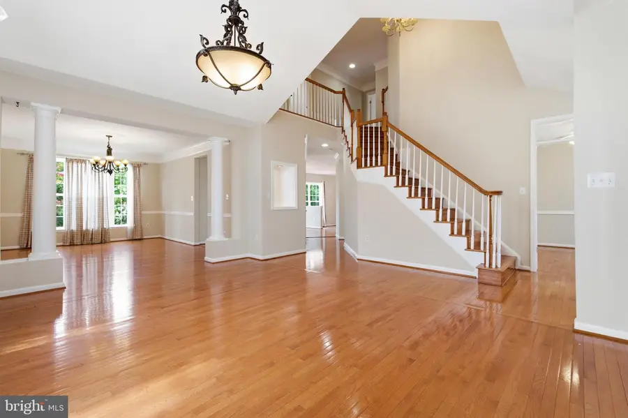 7608 Mcweadon Ln, Springfield, VA 22150 - #3