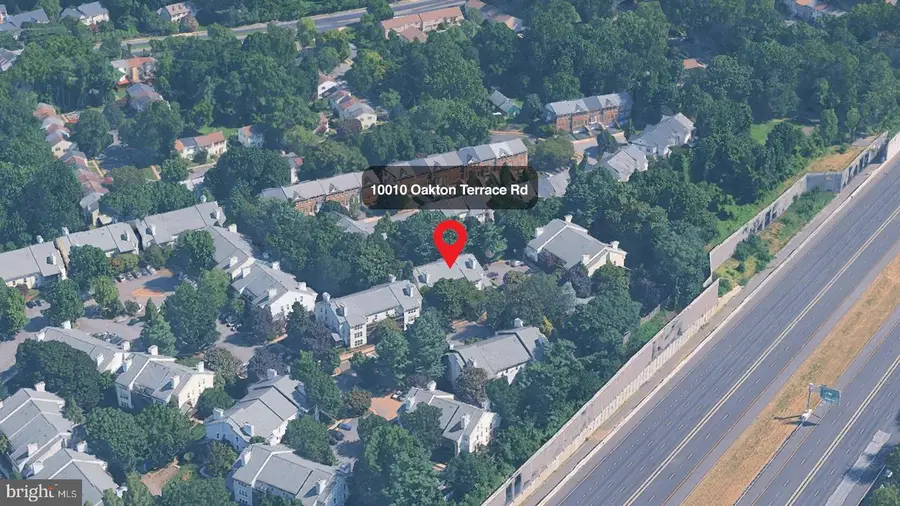 10010 Oakton Terrace Rd #10010, Oakton, VA 22124 - #2