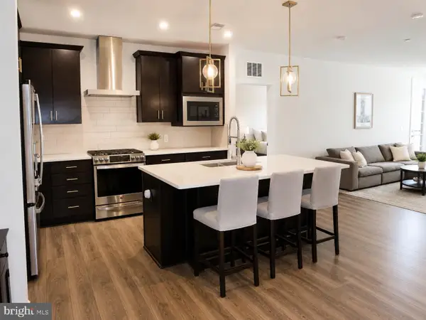 3927 Fair Ridge Dr #303, FAIRFAX, VA 22033