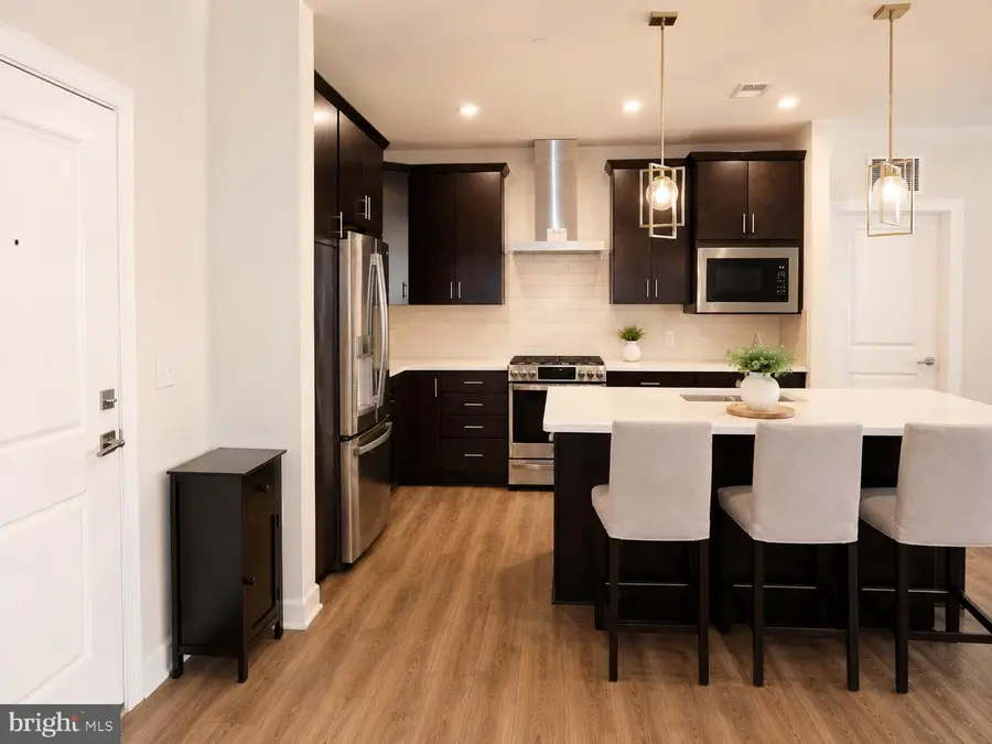 3927 Fair Ridge Dr #303, Fairfax, VA 22033 - #2